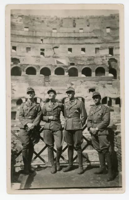 GERMAN WW2 PHOTO Soldiers In Tropical Summer Uniforms At Colosseum In ...