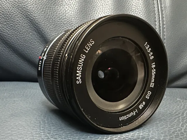 Samsung NX 18-55mm f/3.5-5.6 OIS III Camera Lens