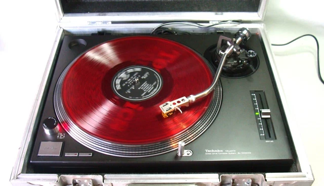 Original Technics SL-1200 MK2 Direct Drive DJ Turntable With Flight Case