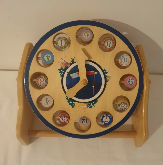 in-the-night-garden-tombliboos-iggle-piggle-wooden-activity-clock