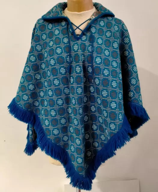 Vintage anni '60 pura lana gallese intrecciata a maglia mantello blu/marrone/bianco, taglia unica