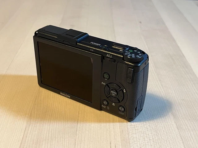 RICOH GR Series GR DIGITAL III 3 Black Digital Camera 10-Megapixel used 3
