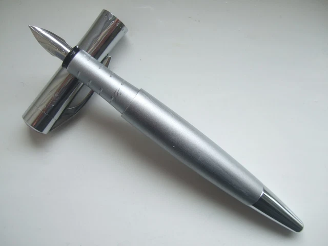 ROTRING INITIAL FOUNTAIN Pen Silver/Chrome Finish Medium Nib