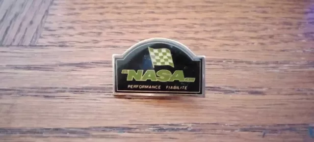 Pins Nasa