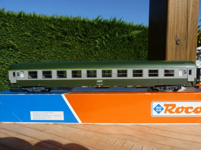 ROCO voiture voyageurs 1ière classe UIC vert 44610 NEUF (n