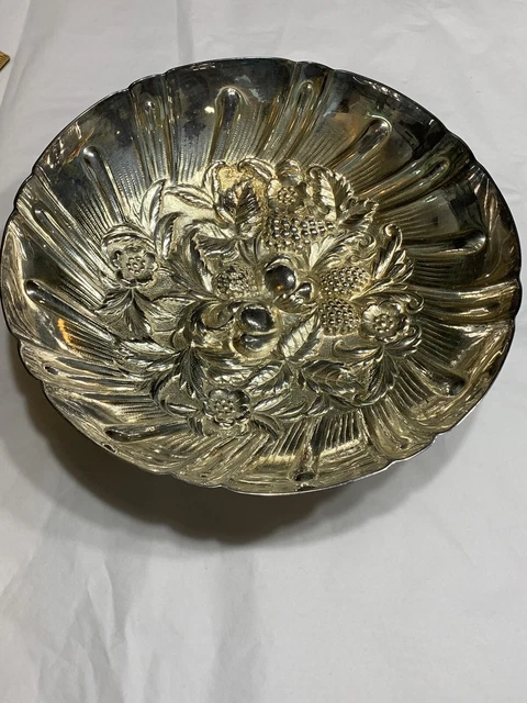 vtg 80s Kirk Stieff Silver plate 9”d Bowl repoussé fruit ball feet #1723