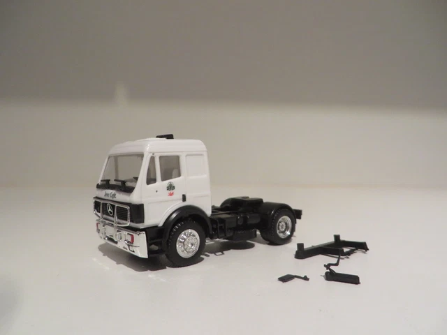 193557_8