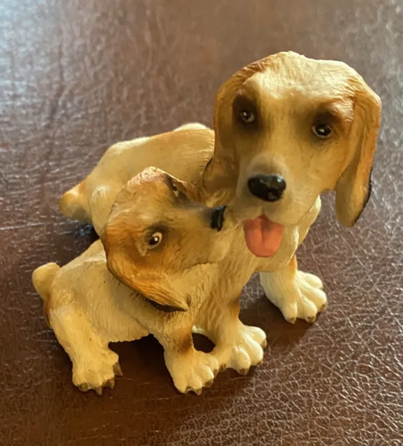 vintage beagle dog figurine Charlie and Charlene