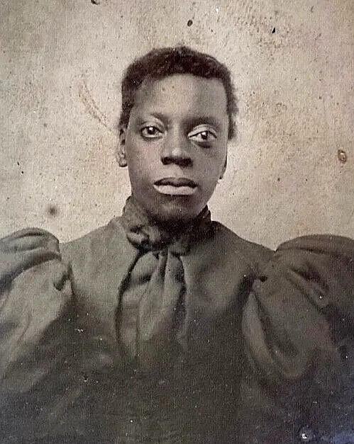 CIVIL WAR ERA AFRICAN AMERICAN YOUNG WOMAN HOUSE SERVANT c1863 TINTYPE PHOTO