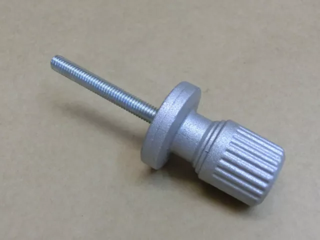 Repuesto Tornillo Moleteado para Ajuste Angular Sierra de Calar Proxxon DS460