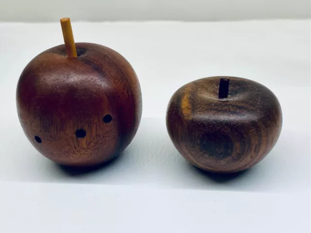 Vintage Turned Wood Apple Sculptures Fruit For Display /Decorative props / Treen