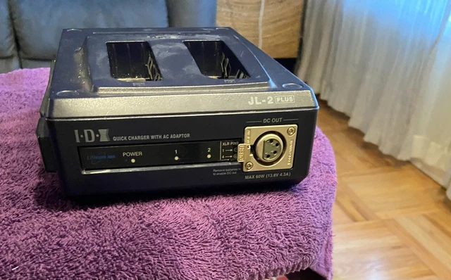 IDX System Technology JL-2PLUS 2-Channel Fast Charger with 3 NP-L76 Batteries