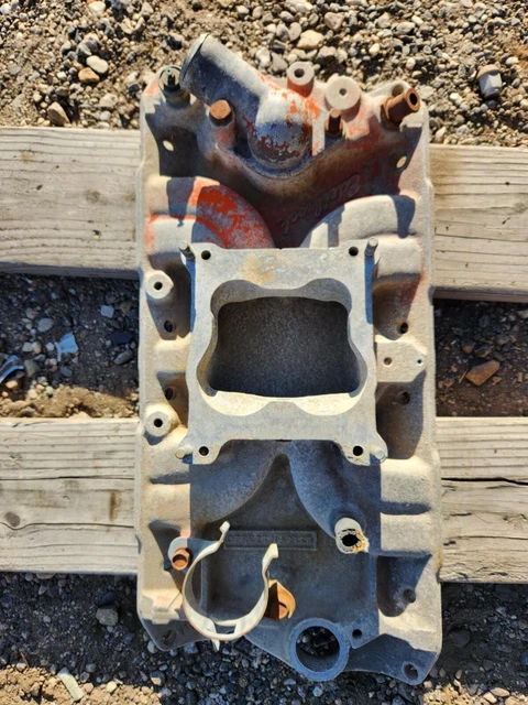 Edelbrock Streetmaster 3225 SBC Chevy Intake Manifold 350 Edelbrock Streetmaster 3225 SBC Chevy Intake Manifold 350