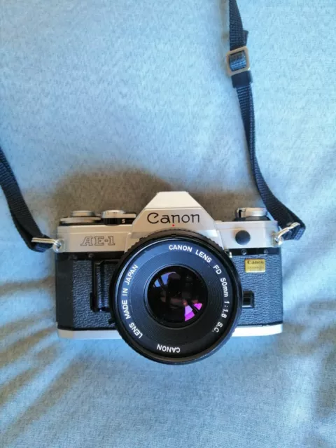 Canon Ae1 - Fotocamera Reflex Fd 50 Mm Dotata Di Accessori - Originale Anni 80