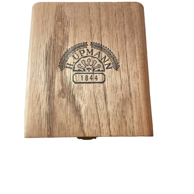 25 H. Upmann 2000 Cigar Box * Brown * Balsa Wood * Hinged * Excellent condition