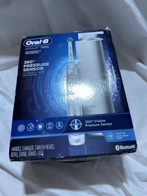 Oral-B Genius 7500 Rechargeable Electric Toothbrush Brand New Box Damage But New