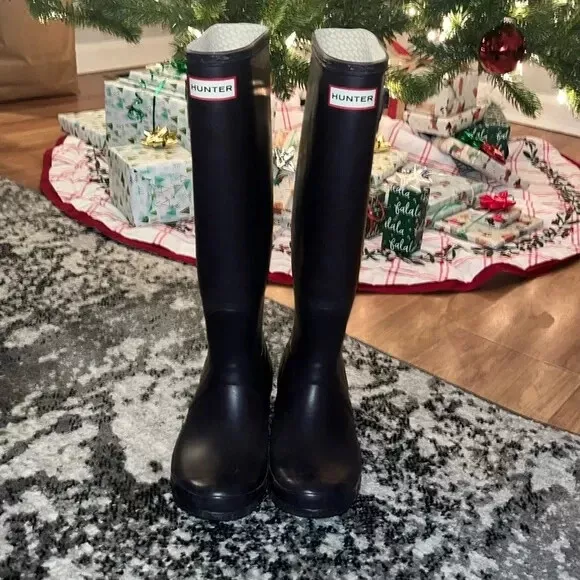 Eggplant on sale hunter boots