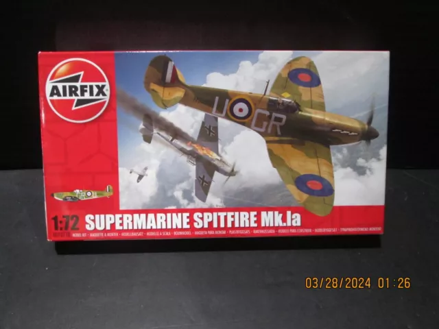 Airfix Supermarine Spitfire Mk.Ia 1:72 Scale Plastic Model Plane Kit A01071B