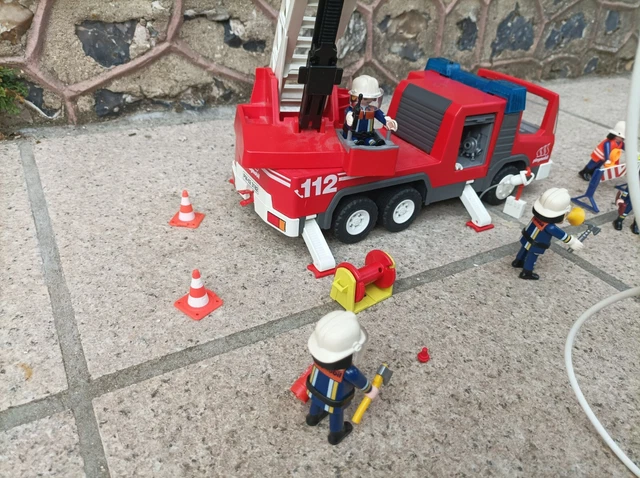 PLAYMOBIL (G3281) POMPIERS -Siège Poste Pilotage Grande