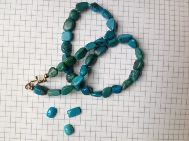 Collier VRAIES turquoises + 3 cabochons