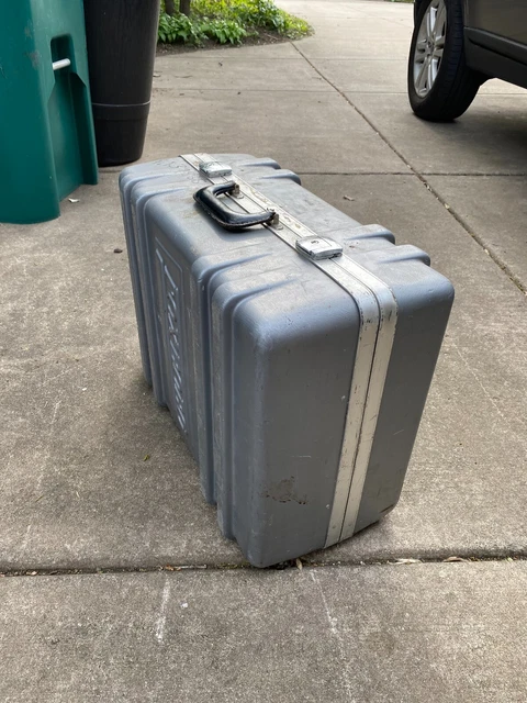 Hard shell Industrial equipment case with locks and keys 23 x 17 x 11 Pelican