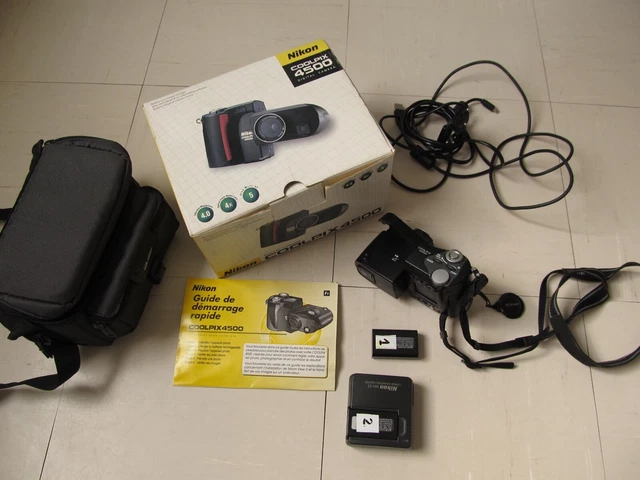 NIKON APPAREIL vintage PHOTO COOLPIX 4500 camera
