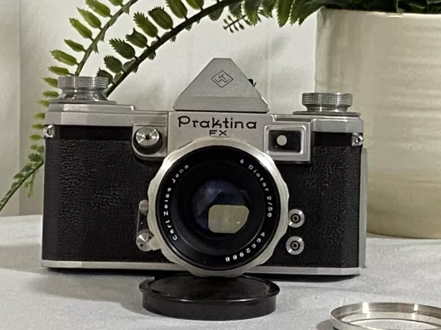 Vintage KW PRAKTINA FX SLR camera & Carl Zeiss BIOTAR 2 / 58