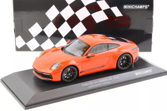 1:18 Minichamps Porsche 911 (992) Carrera 4S Coupe 2019 orange/ black