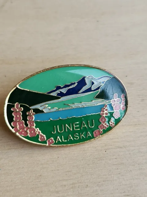 Juneau Alaska Vintage Pin Back Button B52