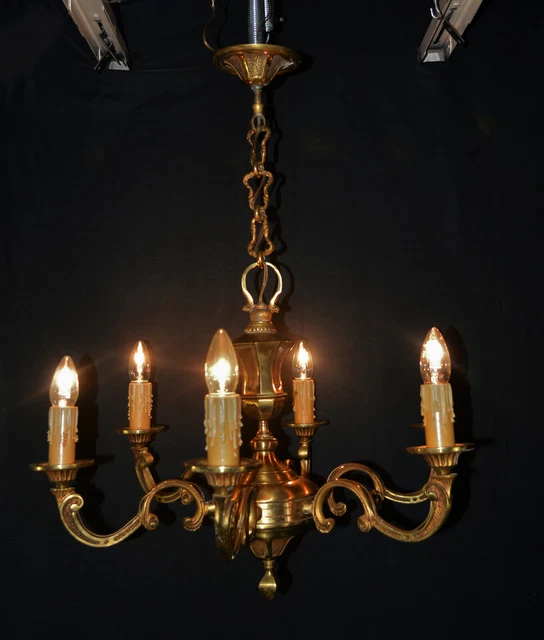Vintage 1930er Jahre französischer neoklassizistischer Empire-Stil Bronze Messing sechsarmiger Kronleuchter