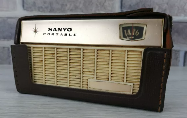 Sanyo - Radio Portatile - Non Funzionante - Anni 60 - Vintage