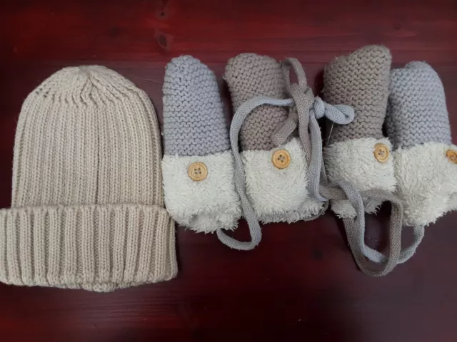 Lot de 1 Bonnet enfant et 2 paire de moufles 2 ans