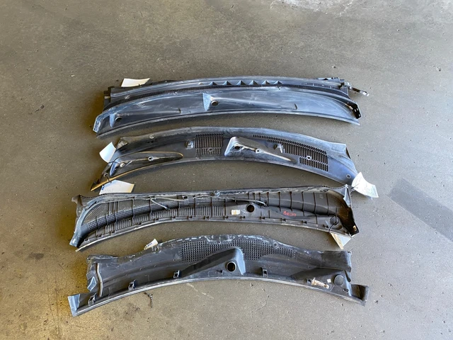 2012 Ford Fusion Cowl Vent Panel OEM 104K Miles (LKQ~350940043)