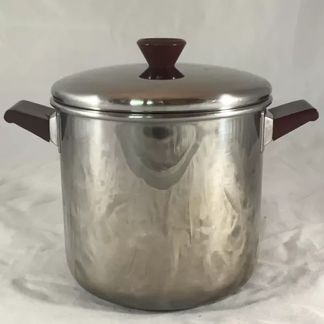 Calderoni Fratelli Trinox 2 Quart Stainless Steel Pot w/ Lid Calderoni Fratelli Trinox 2 Quart Stainless Steel Pot w/ Lid