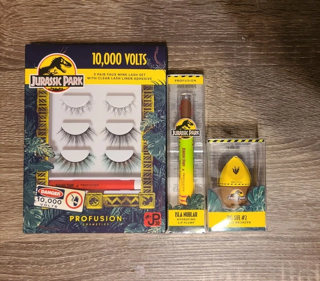 UNIVERSAL STUDIOS JURASSIC Park Limited Edition 30th Anniversary Makeup ...