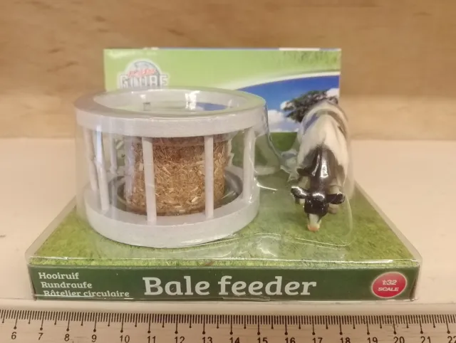 Kids Globe Farming 571961 Cattle/Bale Feeder 1:32 Scale, NEW in Blister Pack