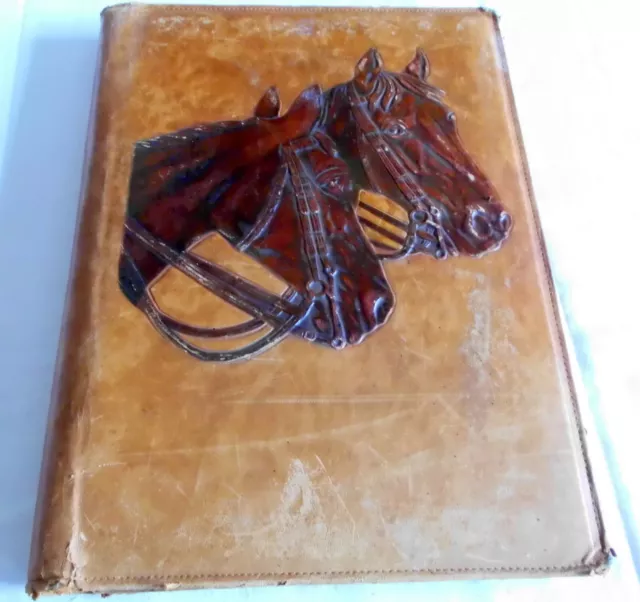 Sehr alte Schreibmappe, Naturleder mit geprägten Pferdeköpfen
