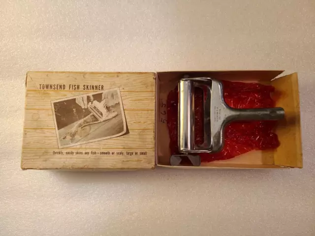 Vintage Townsend Fishing Skinner With Original Box & Papers NEW