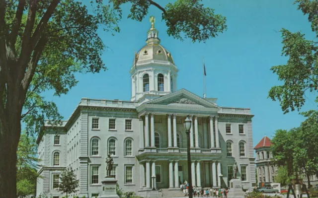 State House Concord New Hampshire Postcard