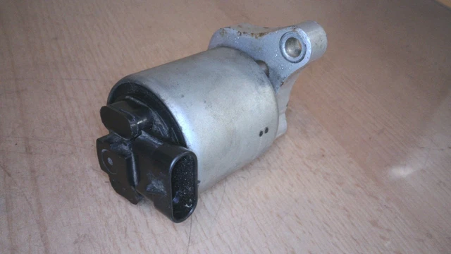 VALVOLA DI RICIRCOLO gas di scarico per VW Polo + Variant + Classic + Lupo + Bora + 99-10 EUR 47
