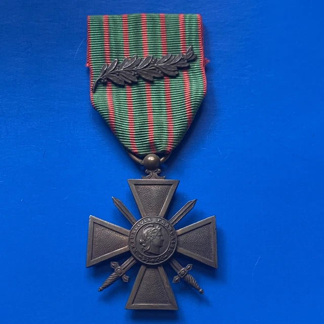 Médaille Commémorative Croix De Chevalier WWII – Plaqué Or 4,5 Cm Avec Ruban – Cadeau Pour Collectionneur D'Histoire