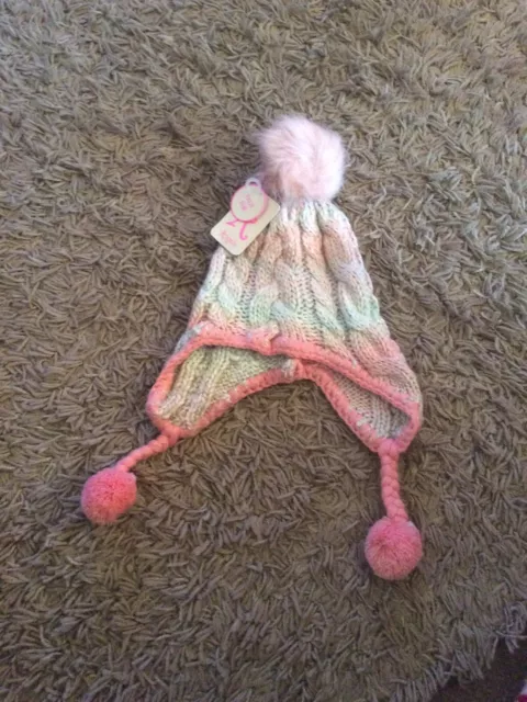 Cappello Trapper Bobble caldo invernale nuovo con etichette per bambine angoli con accessori taglia 3-6 anni