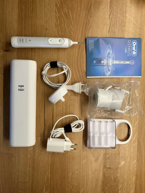 Braun Oral-B Genius - Typ 3765 + Lade-Reiseetui + Zubehör