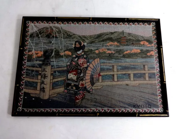 Vintage Kyoto Japanese Geisha Vintage Silk Embroidery Tapestry In Original Frame 2