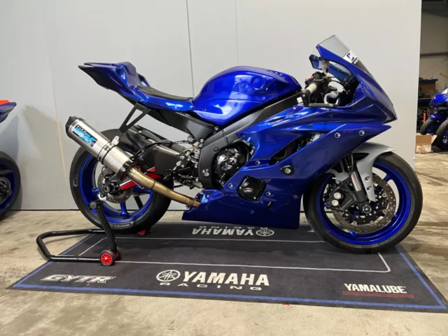Yamaha R6 Track-Race bike 2021