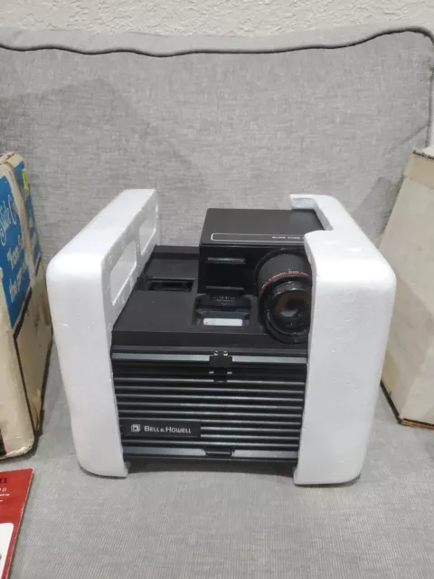 Vintage Bell & Howell Slide Cube Projector Model 3000 Working w/ Orig Box 3