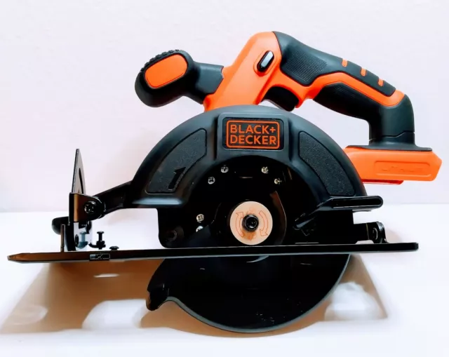 Black + Decker BDCCS20 20 Volt Max 5-1/2" Cordless Circular Saw Tool Only 2