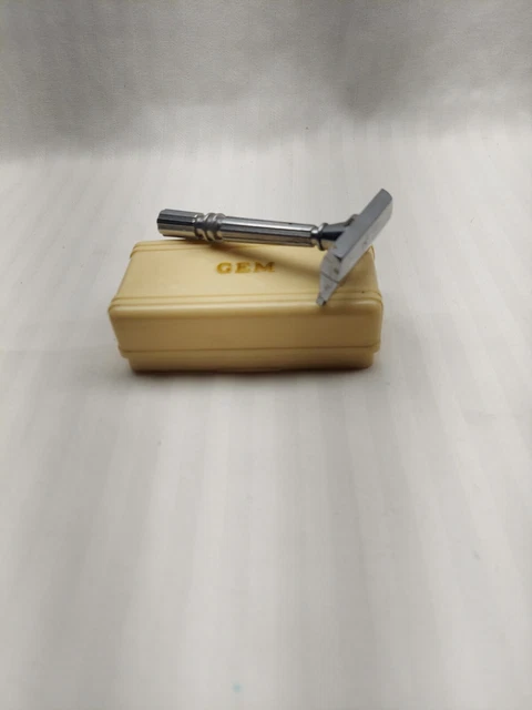 Gem Micromatic Single Edge Safety Razor With Case & Blade
