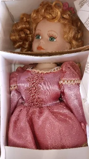 Porcelain Doll "Crystal" Heritage Signature Collection + COA