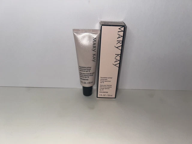 Nuevo protector solar en caja base Mary Kay con FPS 15 tamaño completo